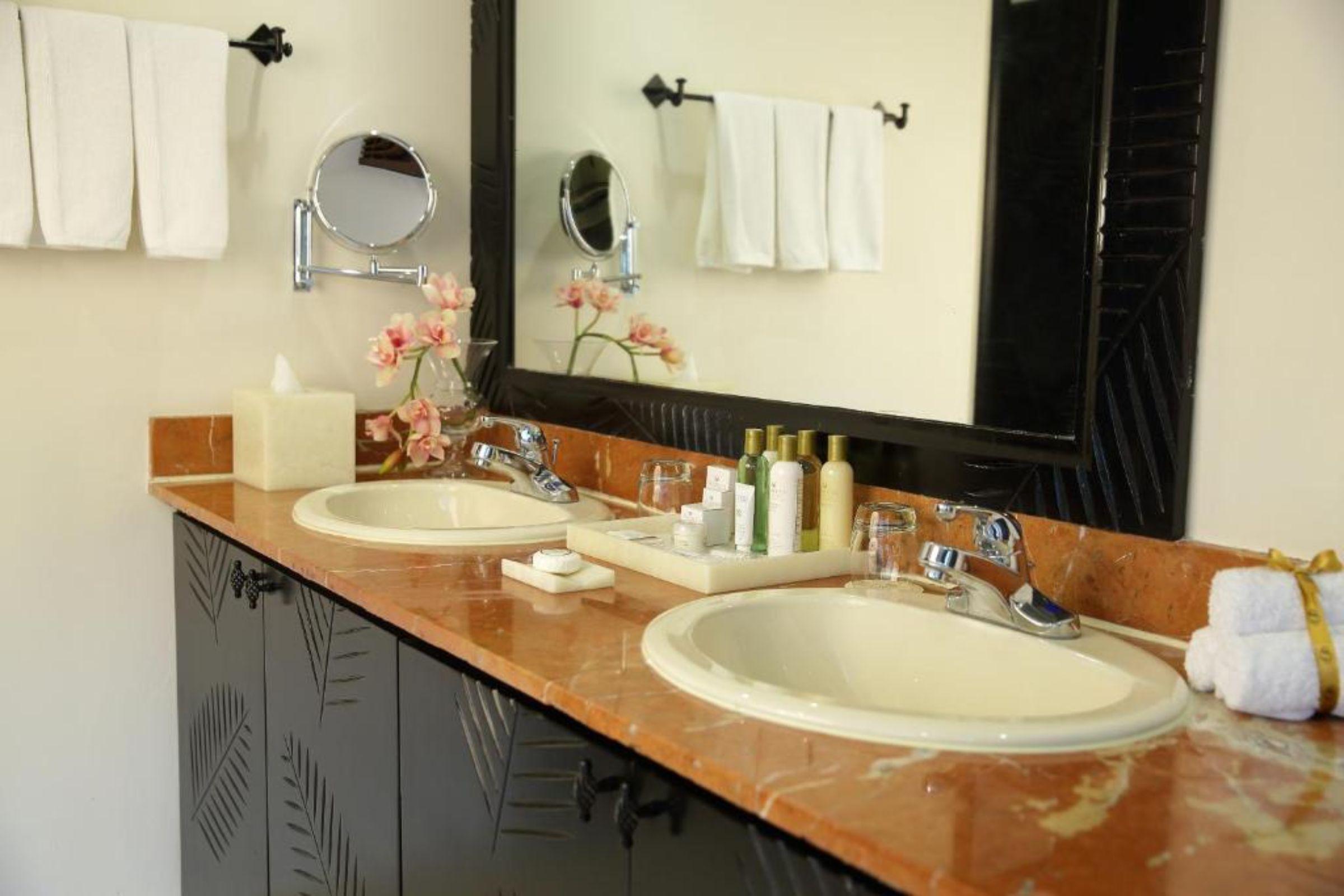 Dreams Playa Bonita All Inclusive Panama City Exterior photo Bathroom vanity