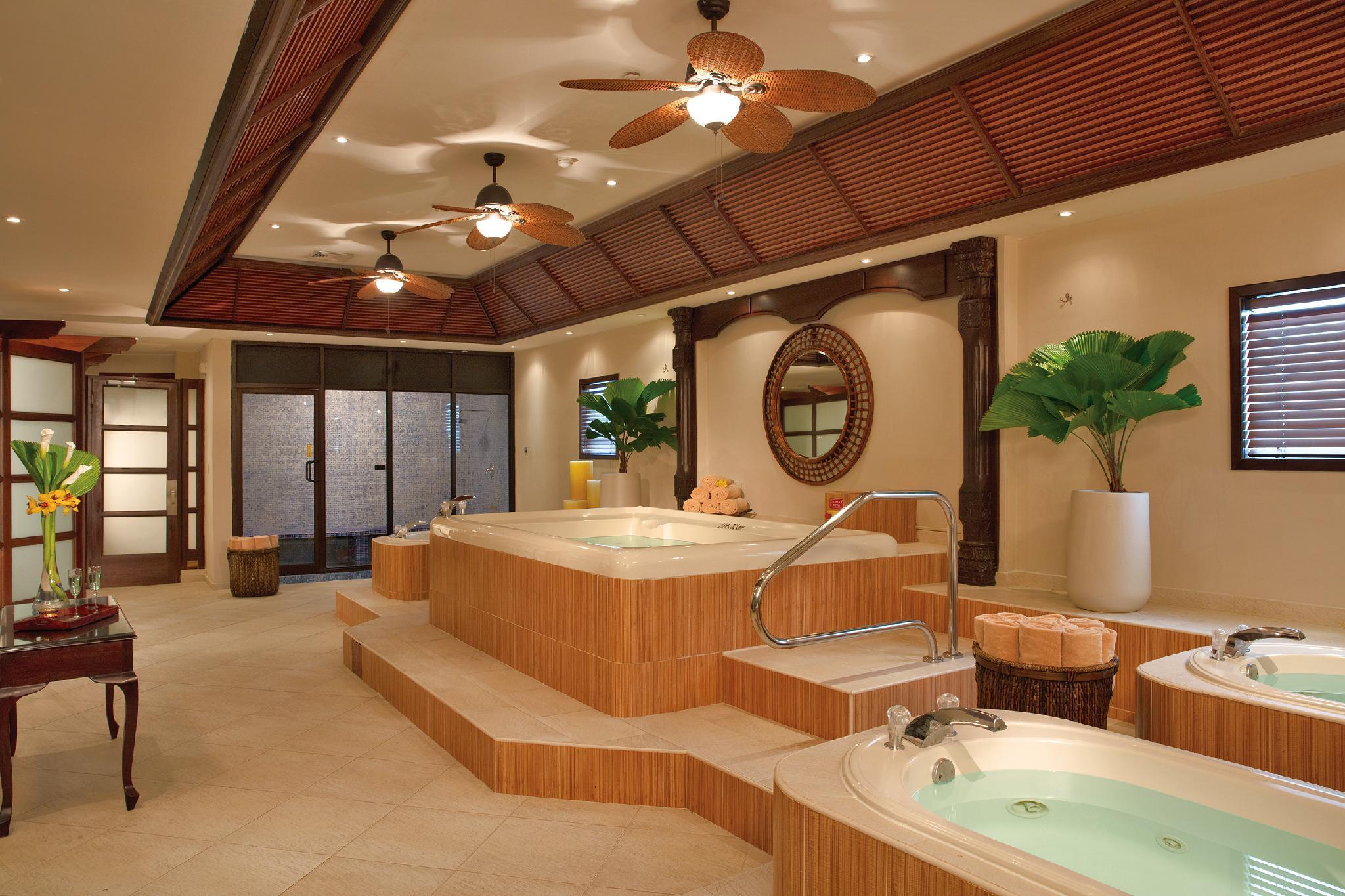 Dreams Playa Bonita All Inclusive Panama City Exterior photo Spa at the Hard Rock Hotel