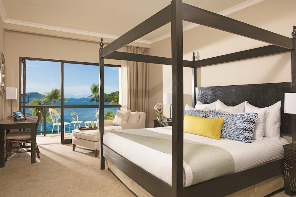Dreams Playa Bonita All Inclusive Panama City Exterior photo A bedroom at Sandals Halcyon Beach