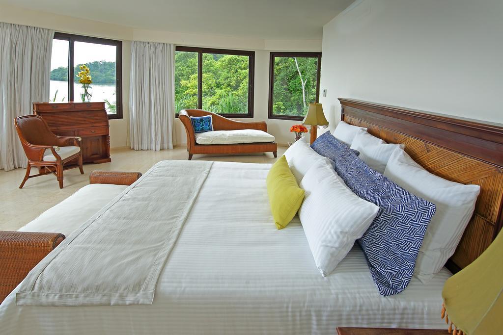 Dreams Playa Bonita All Inclusive Panama City Exterior photo A bedroom at the hotel