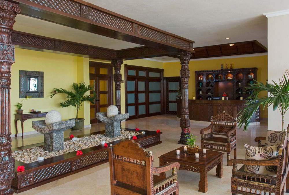 Dreams Playa Bonita All Inclusive Panama City Exterior photo The lobby at the Taj Bengal