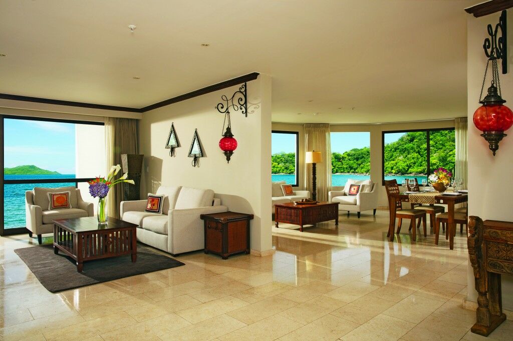 Dreams Playa Bonita All Inclusive Panama City Exterior photo A suite at the Hard Rock Hotel